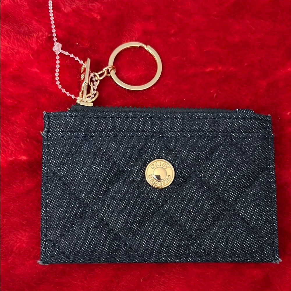 NWOT- 💙 Denim Daisy Fuentes card case